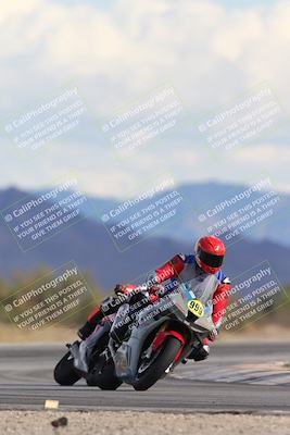 media/Nov-16-2025-Race Pace (Sun) [[8c5fa54630]]/Non Verified Riders (1st 20 Minutes)/5-Turn 15 (110pm)/